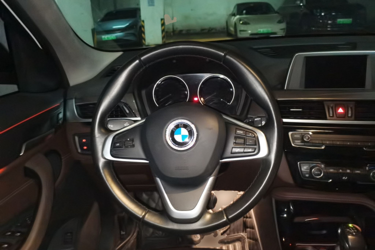 BMW X1 2018 car image #11