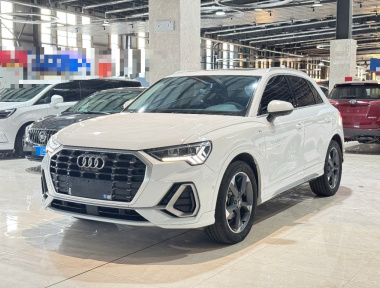 Audi Q3 2023 Audi Q3 2023 car image