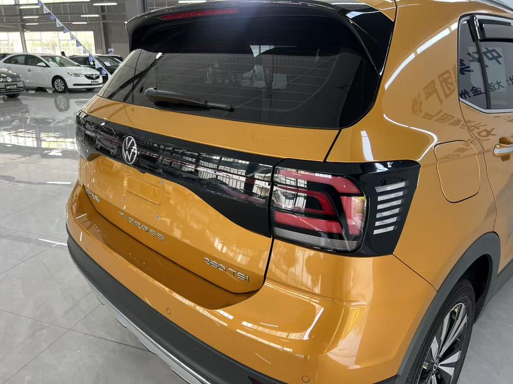 Volkswagen T-Cross 2021 car image #12