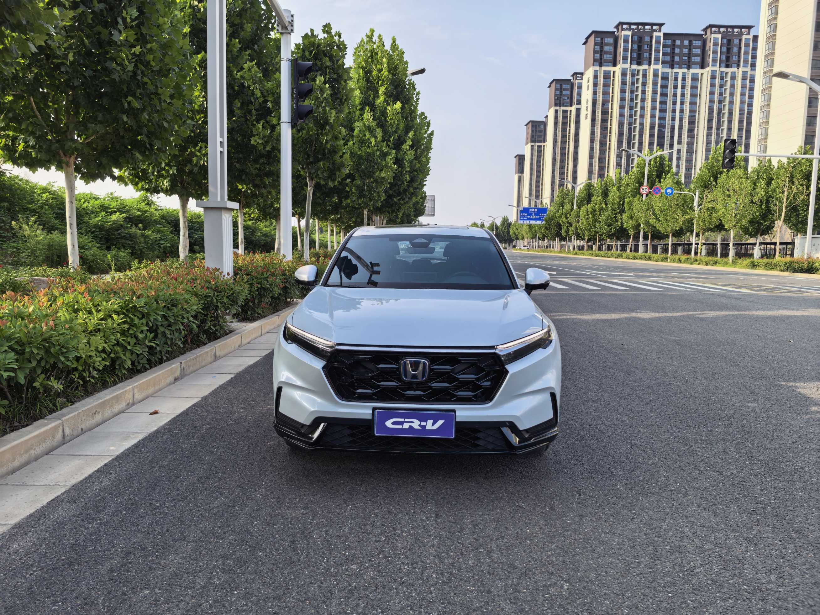 Honda CR-V 2024 car image #2