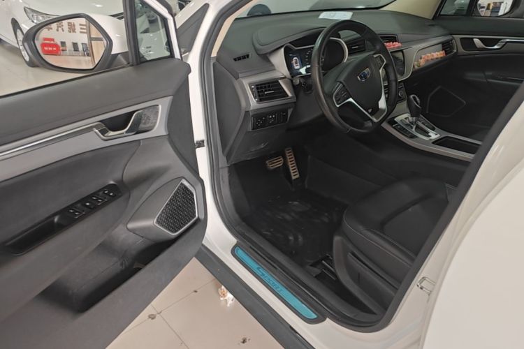 GEELY Emgrand GS 2018 car image #13