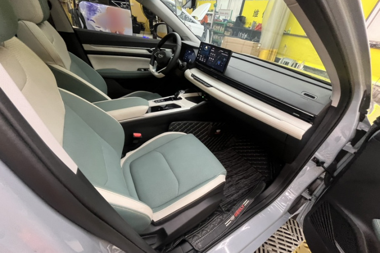 GEELY Emgrand L HiP 2022 car image #20
