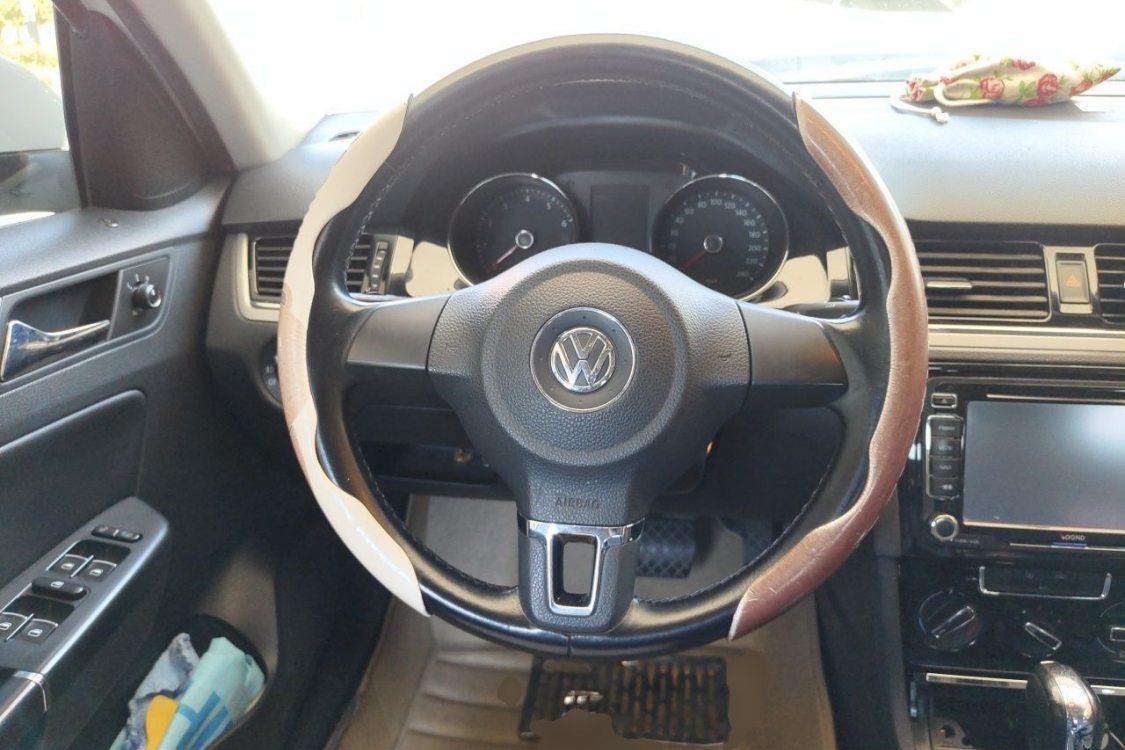 Volkswagen Bora 2015 #24 Volkswagen Bora 2015 car image #24