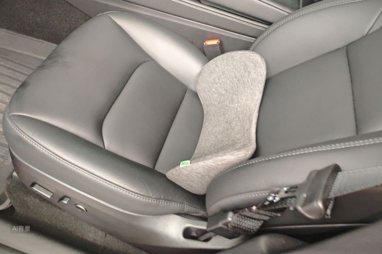 Tesla Model Y 2024 car image #17