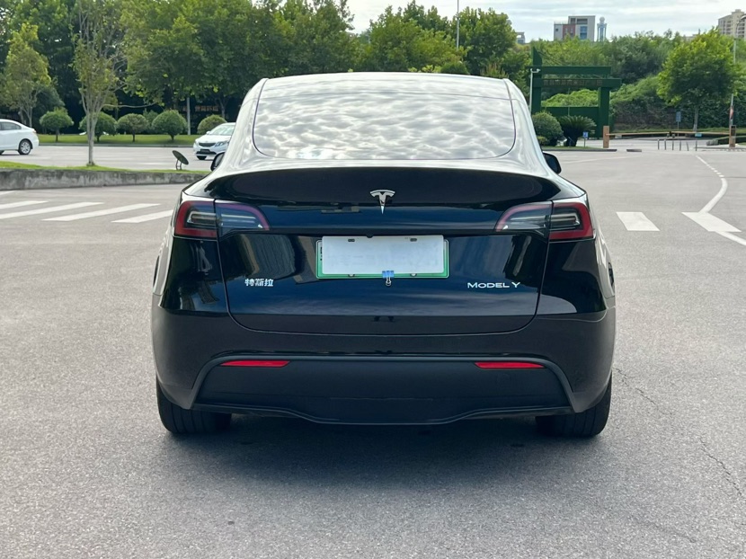 Tesla Model Y 2023 #7 Tesla Model Y 2023 car image #7