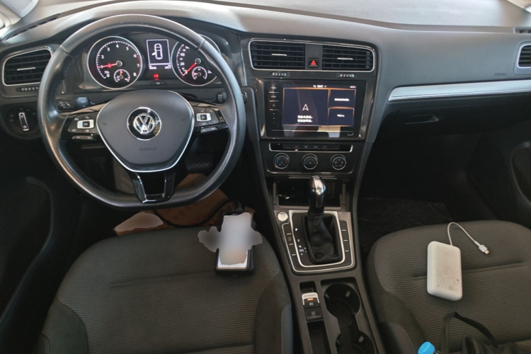 Volkswagen Golf 2020 #10 Volkswagen Golf 2020 car image #10