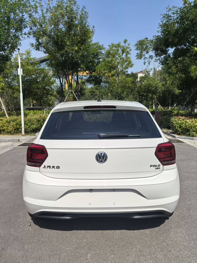 Volkswagen Polo 2020 car image #9