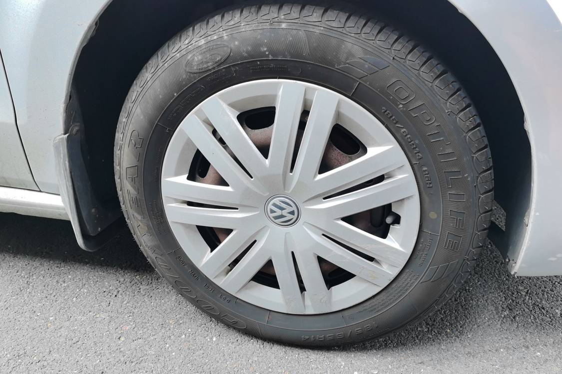 Volkswagen Polo 2015 #9 Volkswagen Polo 2015 car image #9