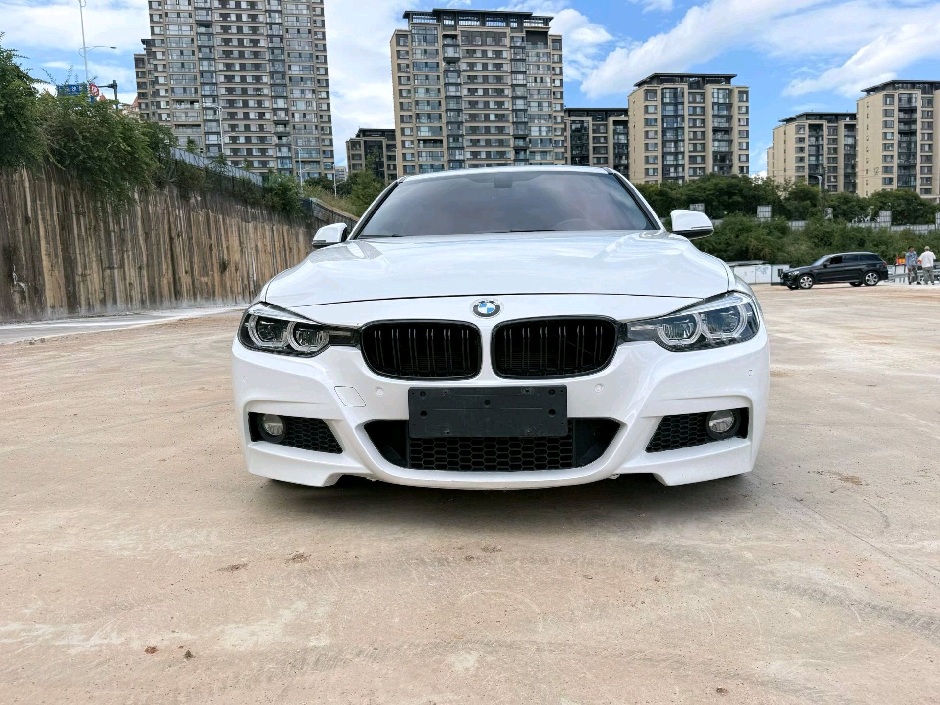 BMW 3 Series 2018 #2 BMW 3 Series 2018 car image #2
