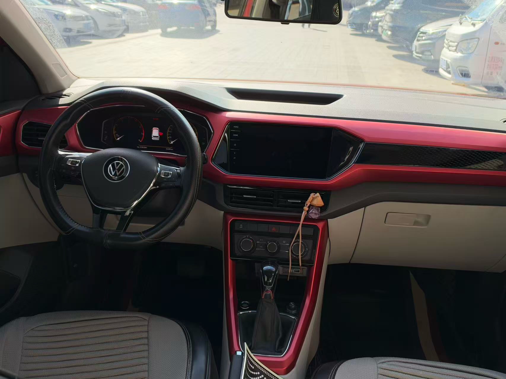 Volkswagen T-Cross 2022 изображение автомобиля #11