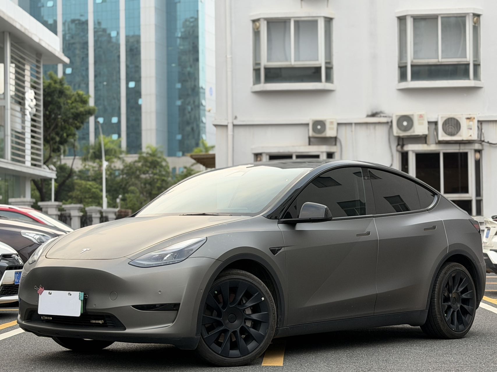 Tesla Model Y 2022 Tesla Model Y 2022 car image