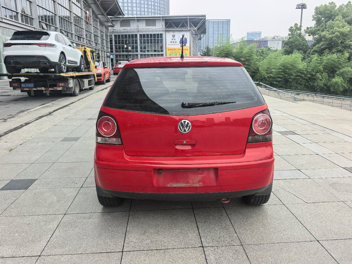 Volkswagen Polo 2009 car image #8