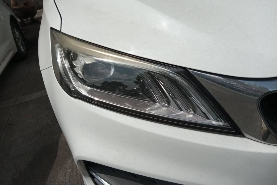 GEELY Binray 2020 car image #7