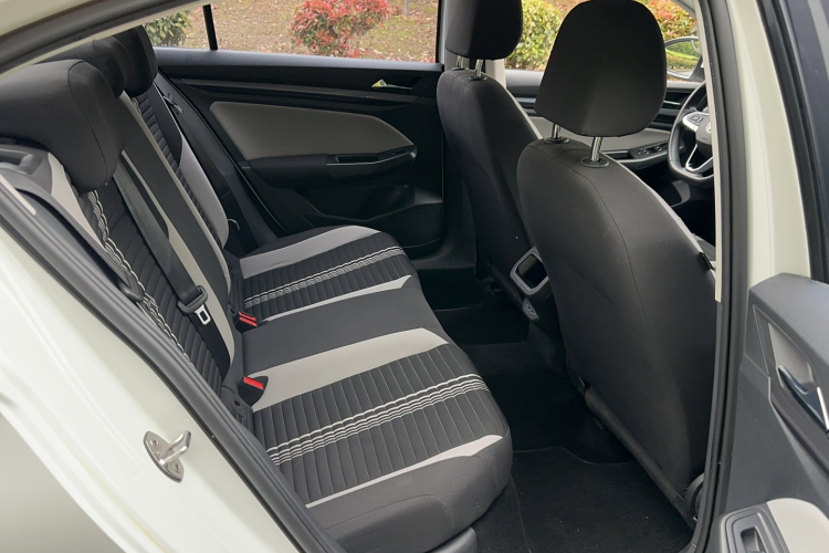 Volkswagen Bora 2023 car image #15