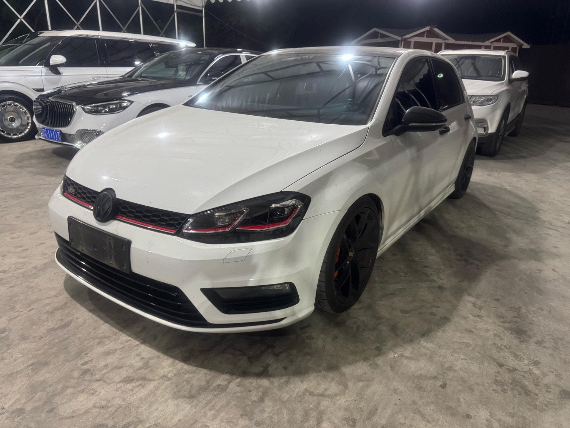 2016 2016 car image