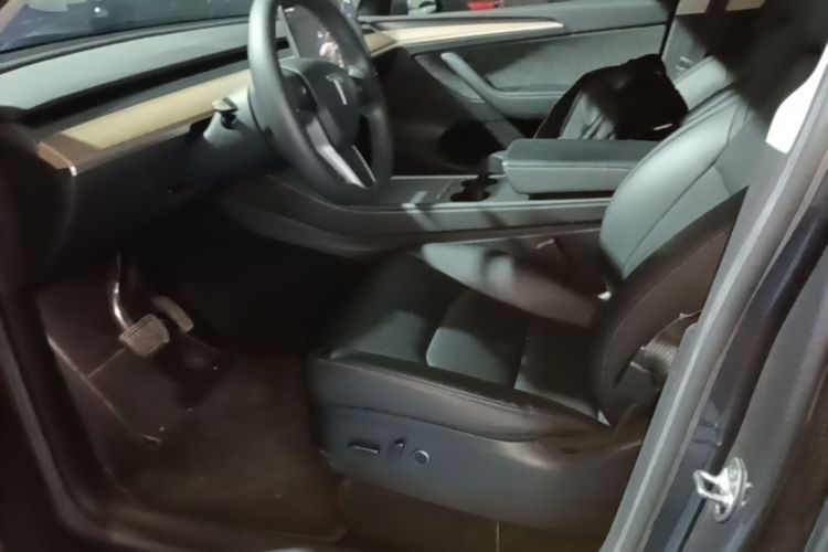 Tesla Model Y 2022 #15 Tesla Model Y 2022 car image #15