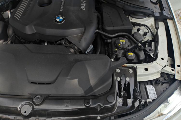BMW 3 Series 2017 #24 BMW 3 Series 2017 car image #24