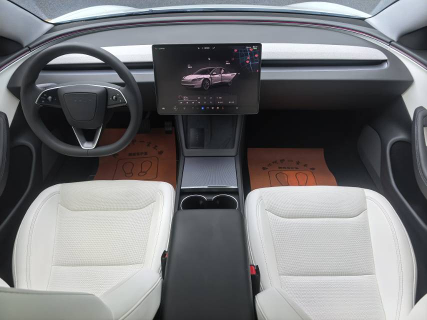 Tesla Model 3 2025 car image #15