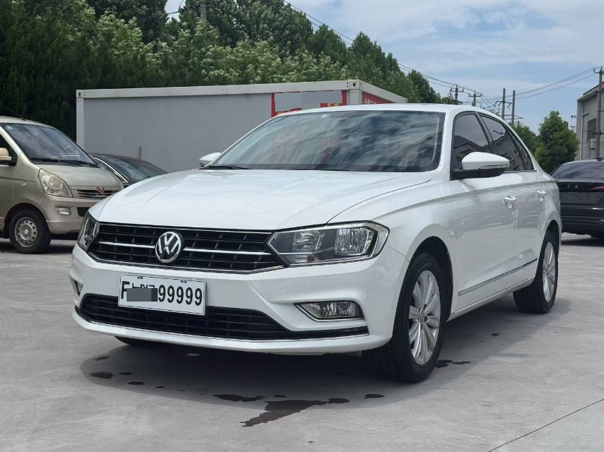 Volkswagen Bora 2016 car image 