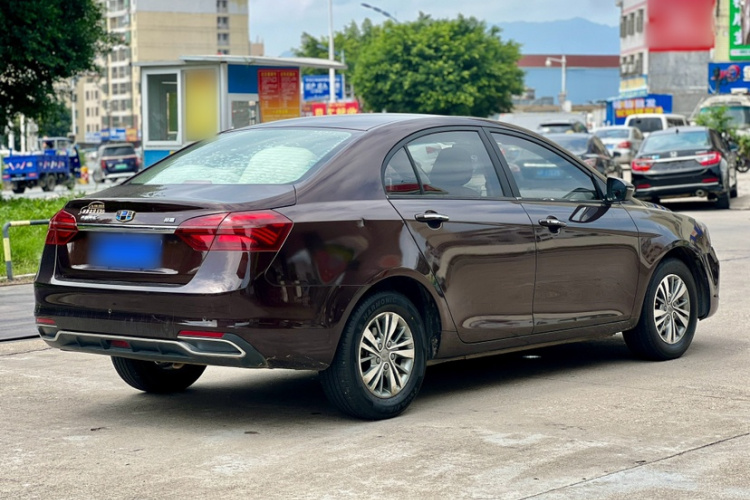 GEELY Emgrand 2018 immagine di auto #6