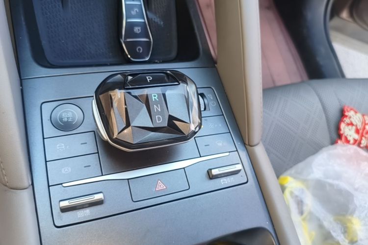 BYD YuanUP 2024 car image #18