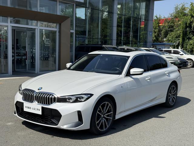 BMW 3 Series 2023 car image #16