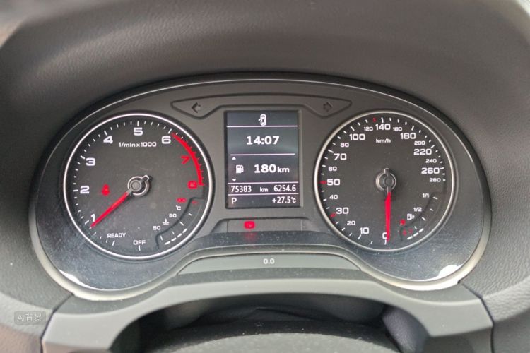 Audi A3 2019 car image #13
