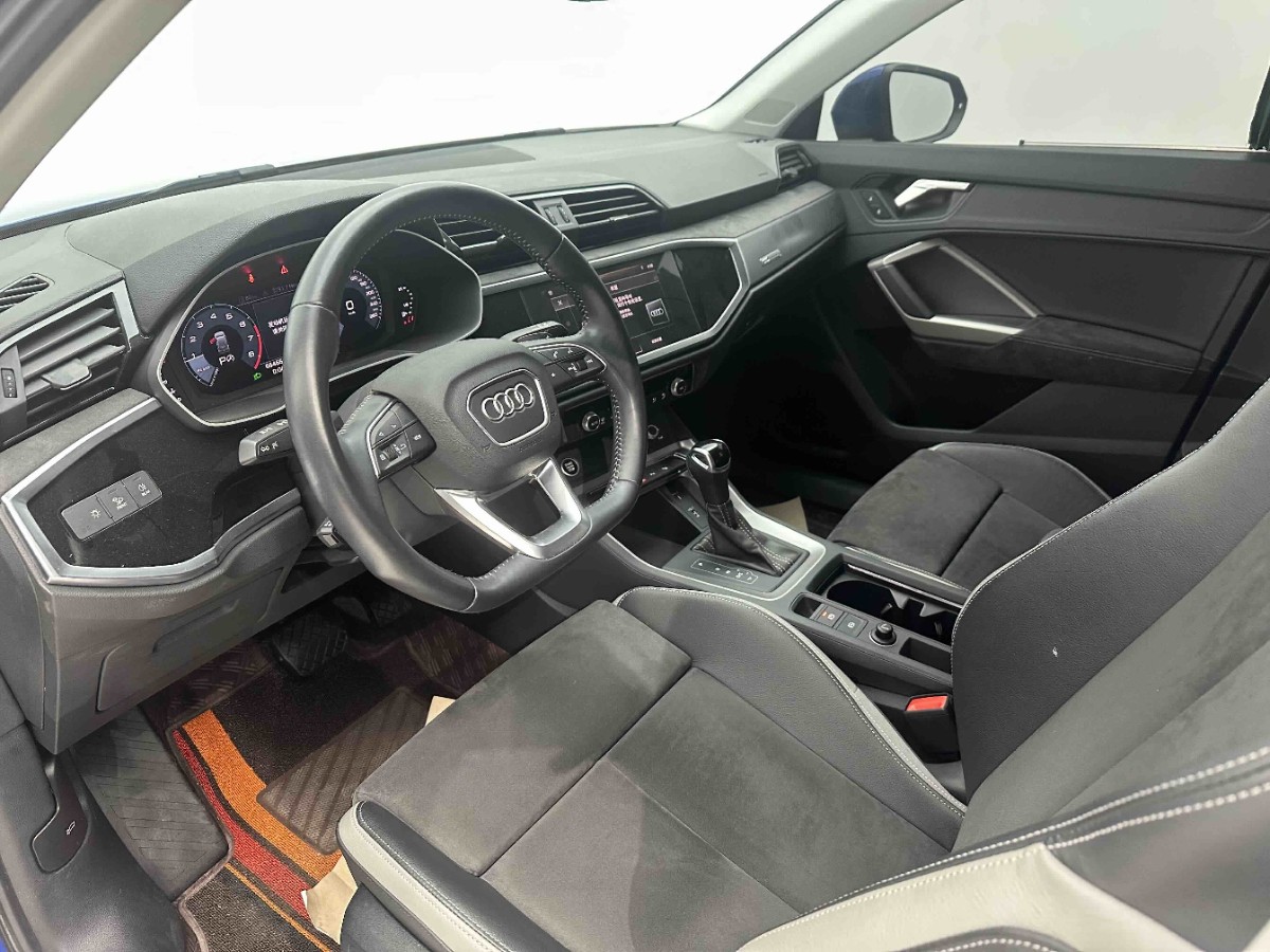 Audi Q3 2021 immagine di auto #3