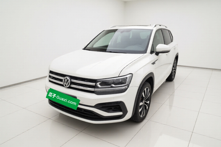 Volkswagen Tharu 2019 car image #2