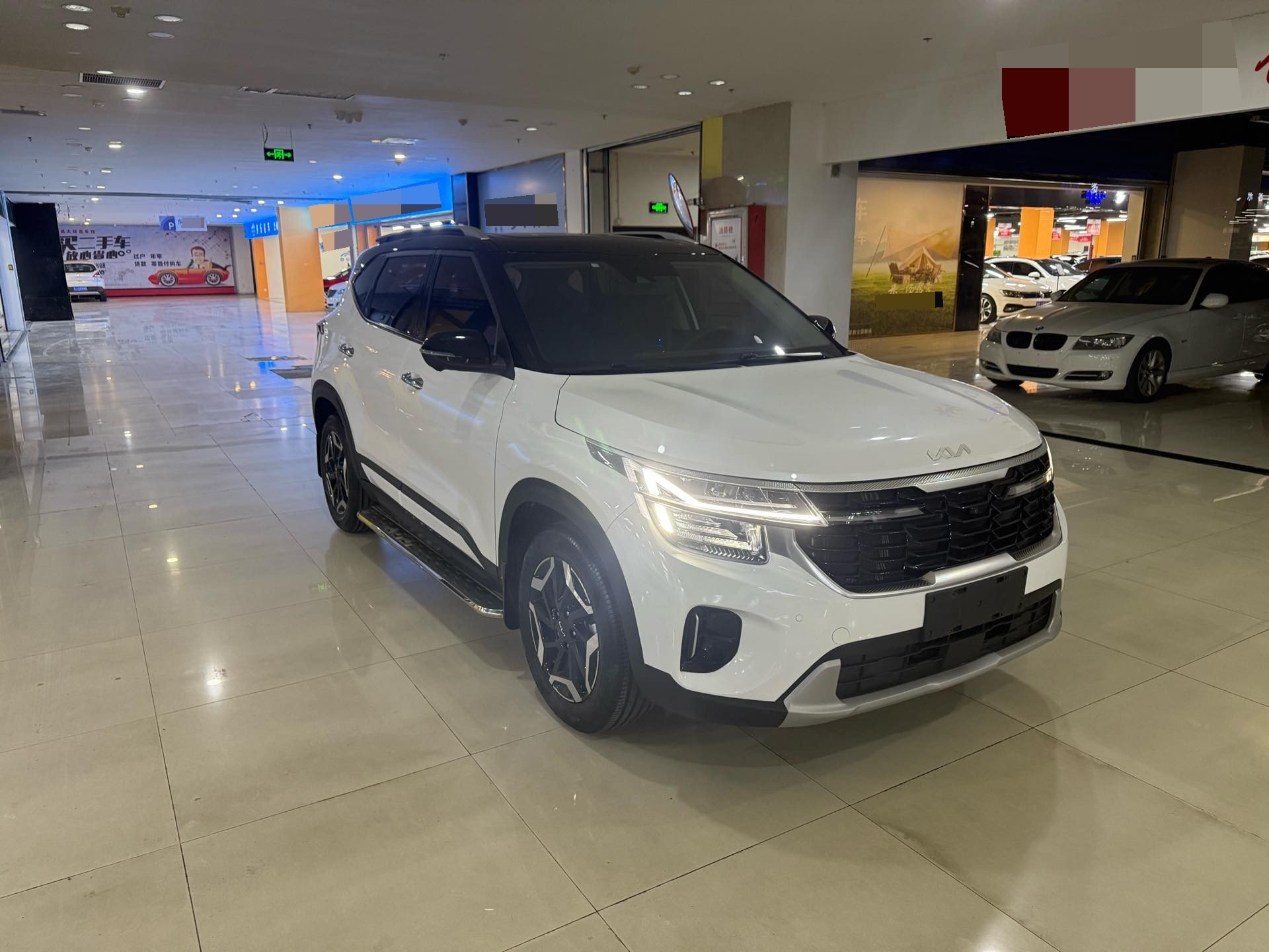 Kia Seltos 2023 car image #3