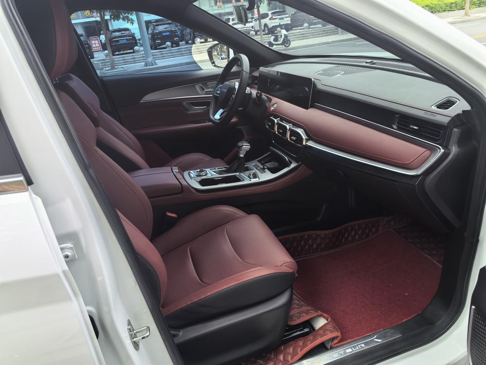 Jetour X70 PLUS 2022 car image #7