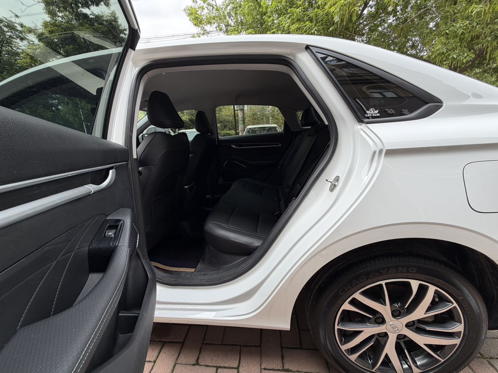 GEELY Emgrand 2023 #6 GEELY Emgrand 2023 car image #6