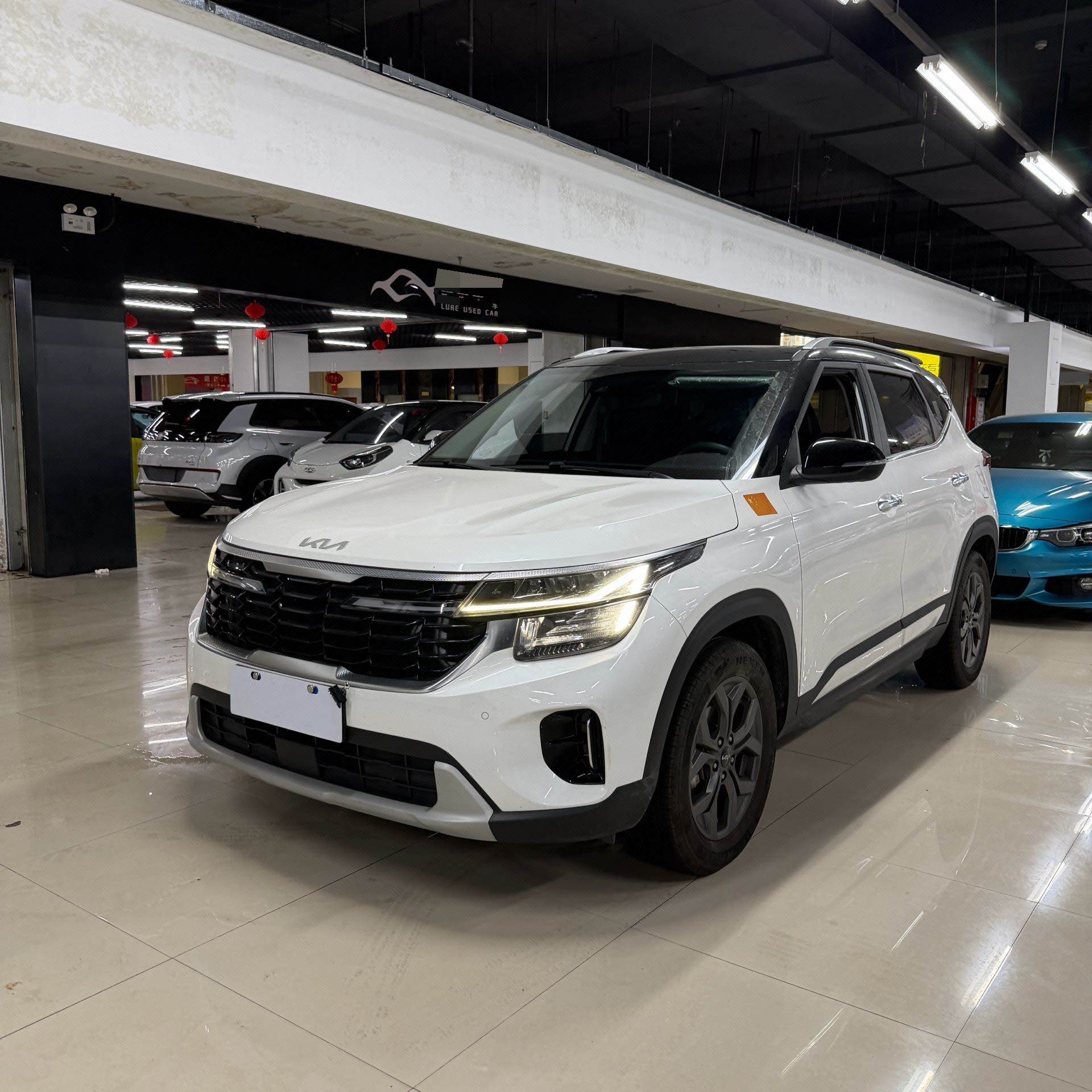Kia Seltos 2023 immagine di auto 