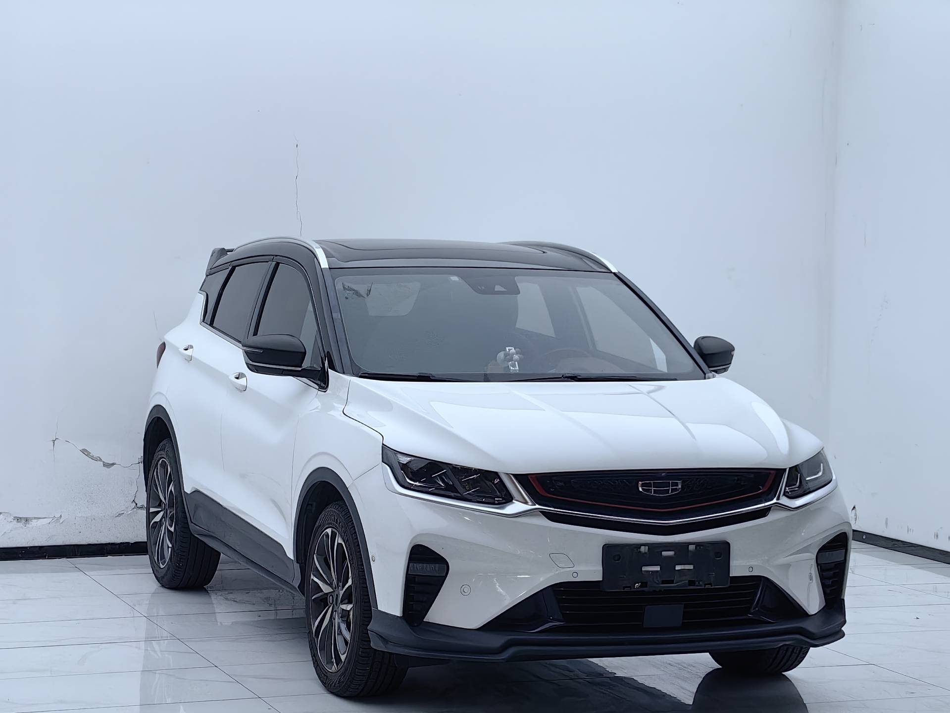 GEELY Coolray 2019 car image #3
