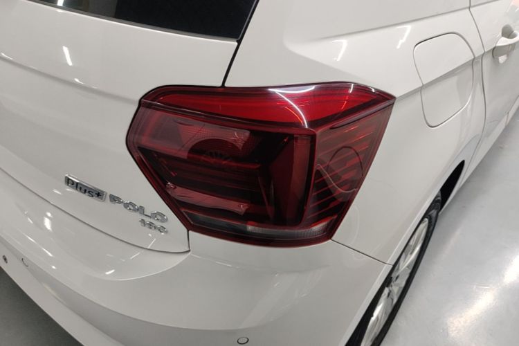 Volkswagen Polo 2021 car image #8