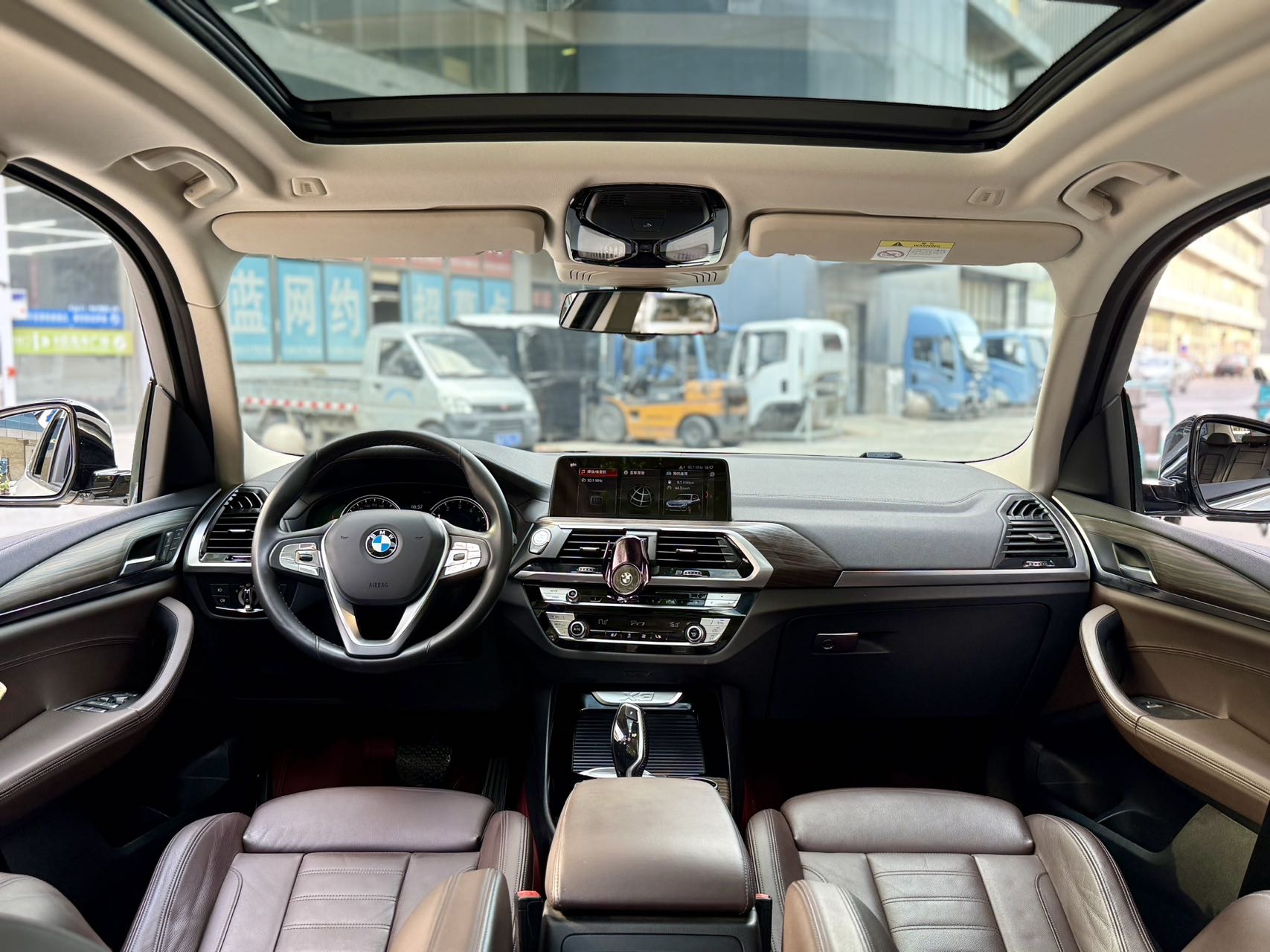 BMW X3 2019 car image #8
