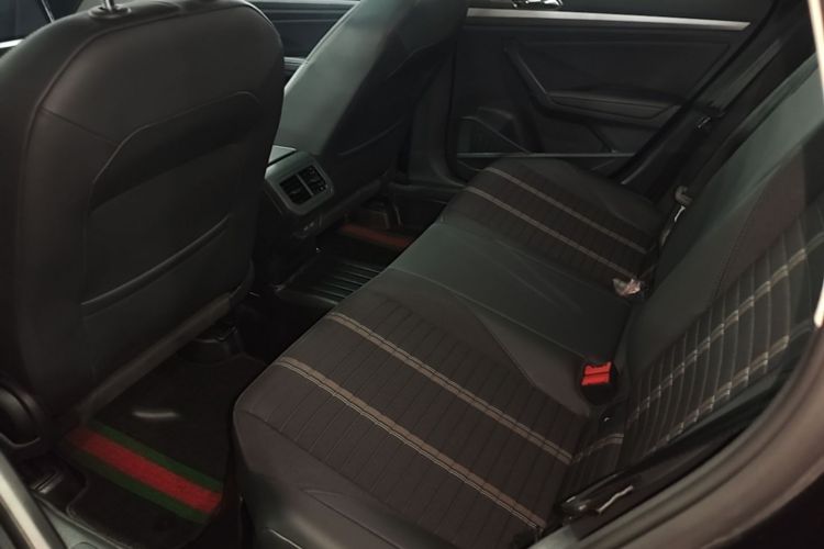 Volkswagen Lavida 2019 car image #17
