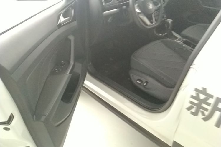 Volkswagen Tharu 2025 #16 Volkswagen Tharu 2025 صورة سيارة #16
