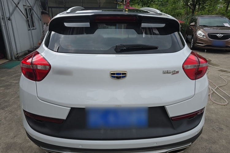 GEELY Emgrand GS 2018 car image #6