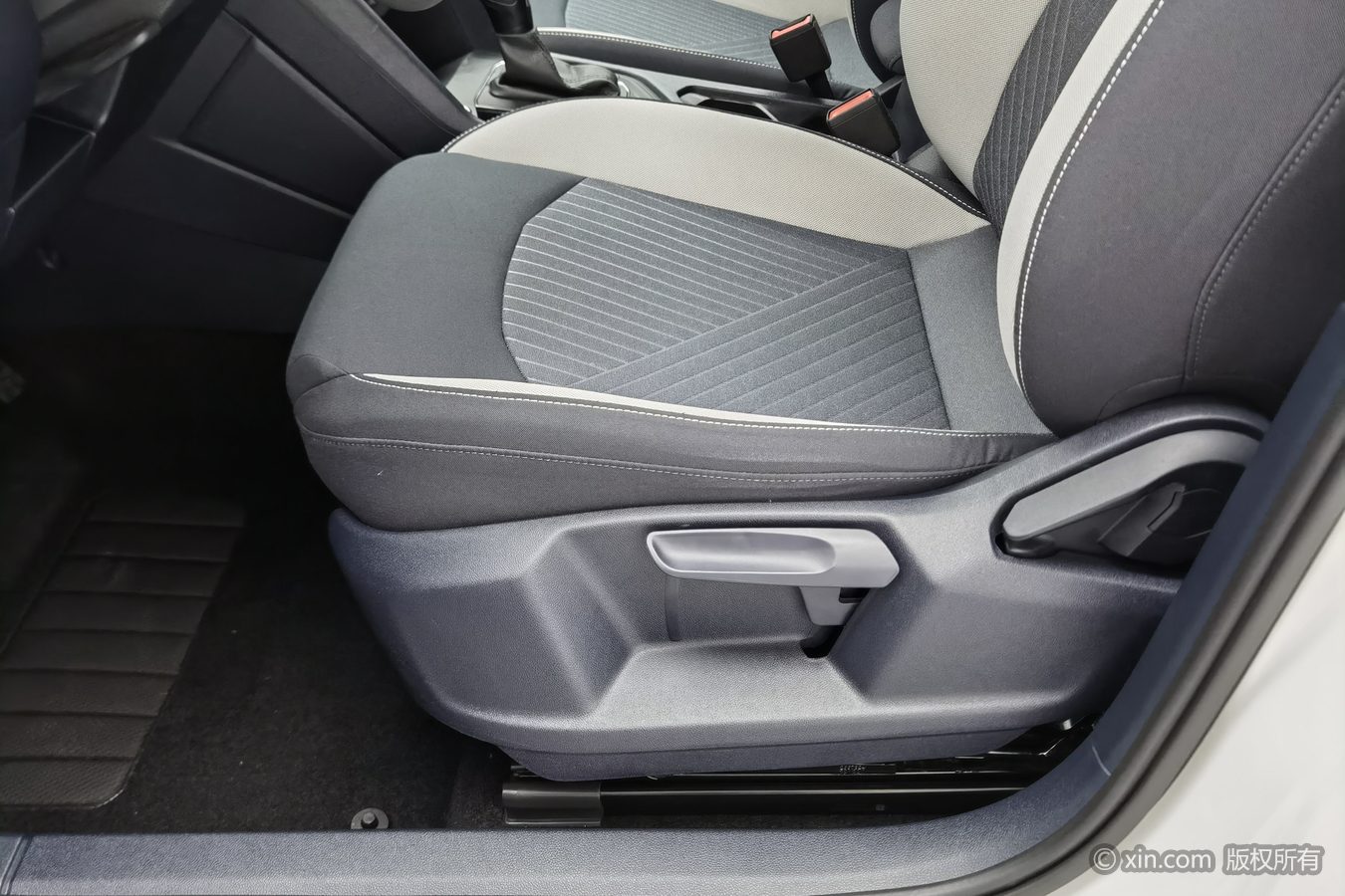 Volkswagen Tharu 2024 imagem de carro #21
