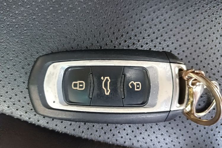 GEELY Emgrand GS 2017 #9 GEELY Emgrand GS 2017 car image #9