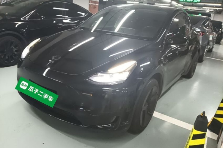 Tesla Model Y 2023 #2 Tesla Model Y 2023 immagine di auto #2