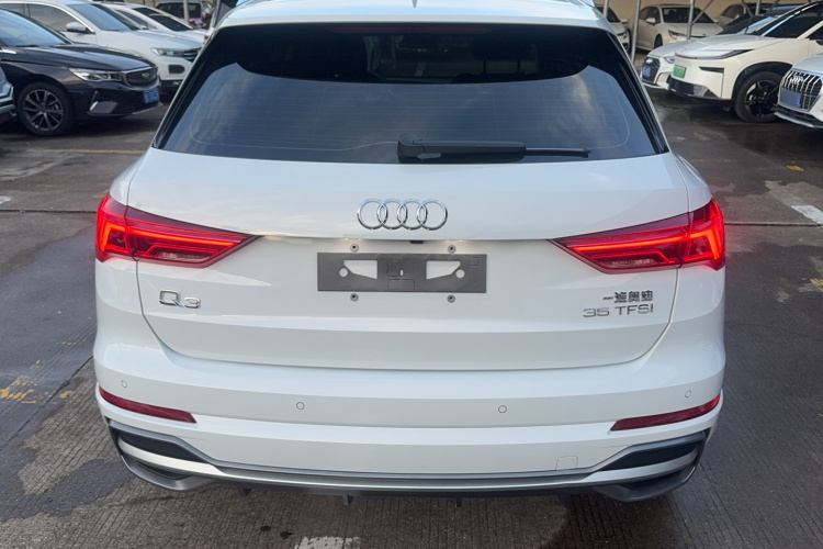 Audi Q3 2023 #6 Audi Q3 2023 car image #6