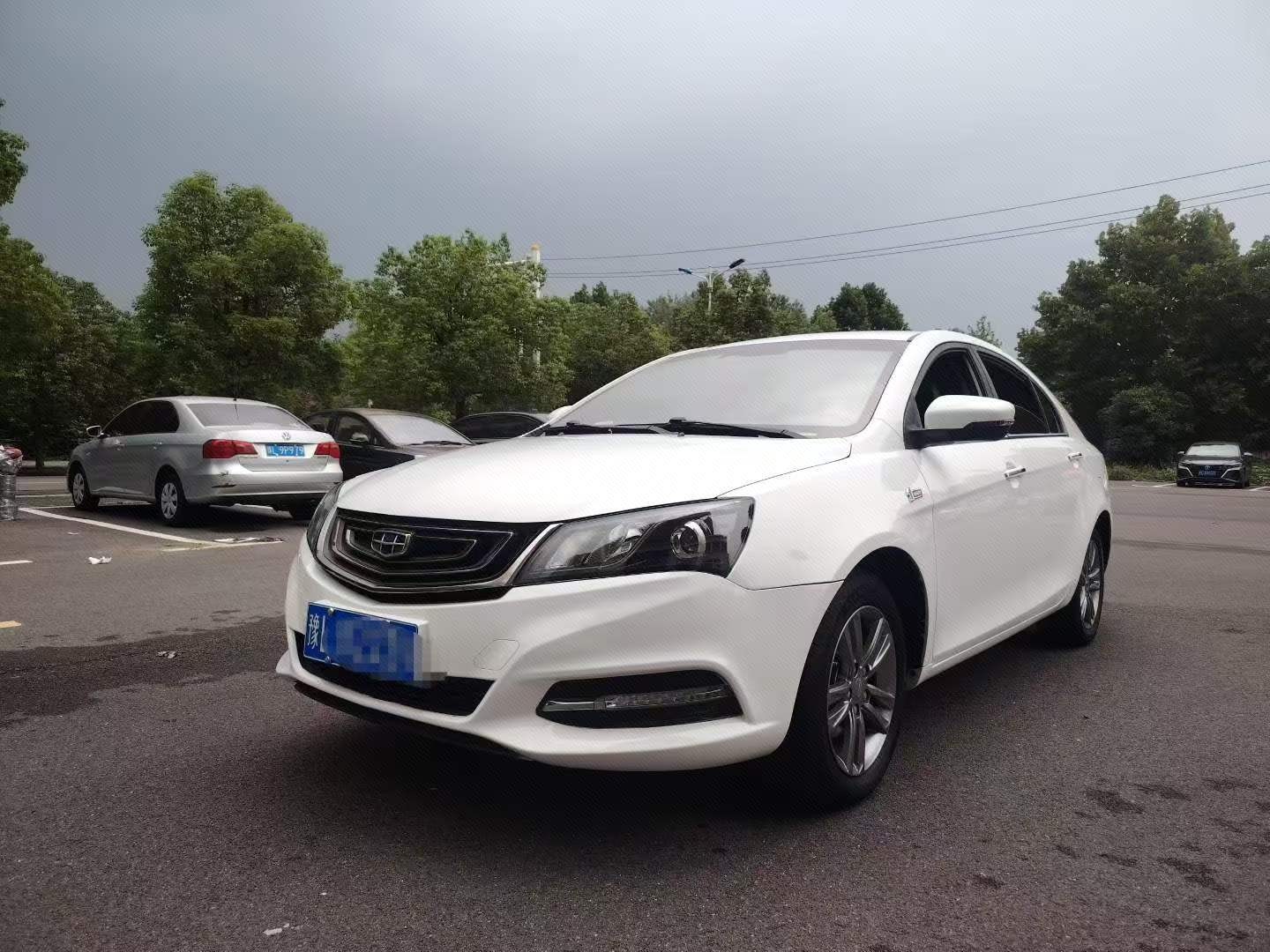 GEELY Emgrand 2017 GEELY Emgrand 2017 immagine di auto