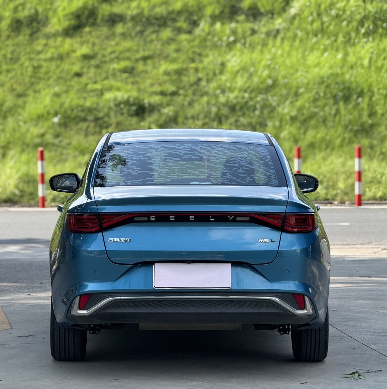 GEELY Emgrand L 2022 car image #4