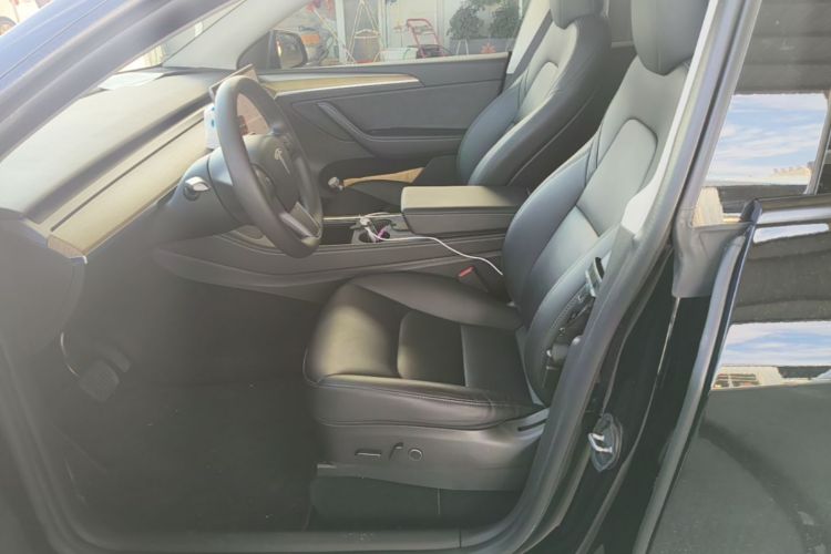 Tesla Model Y 2023 #15 Tesla Model Y 2023 car image #15