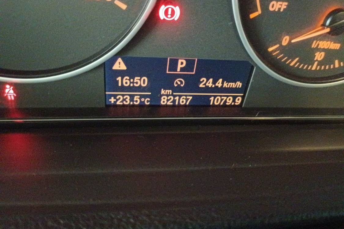BMW 3 Series 2015 car image #25