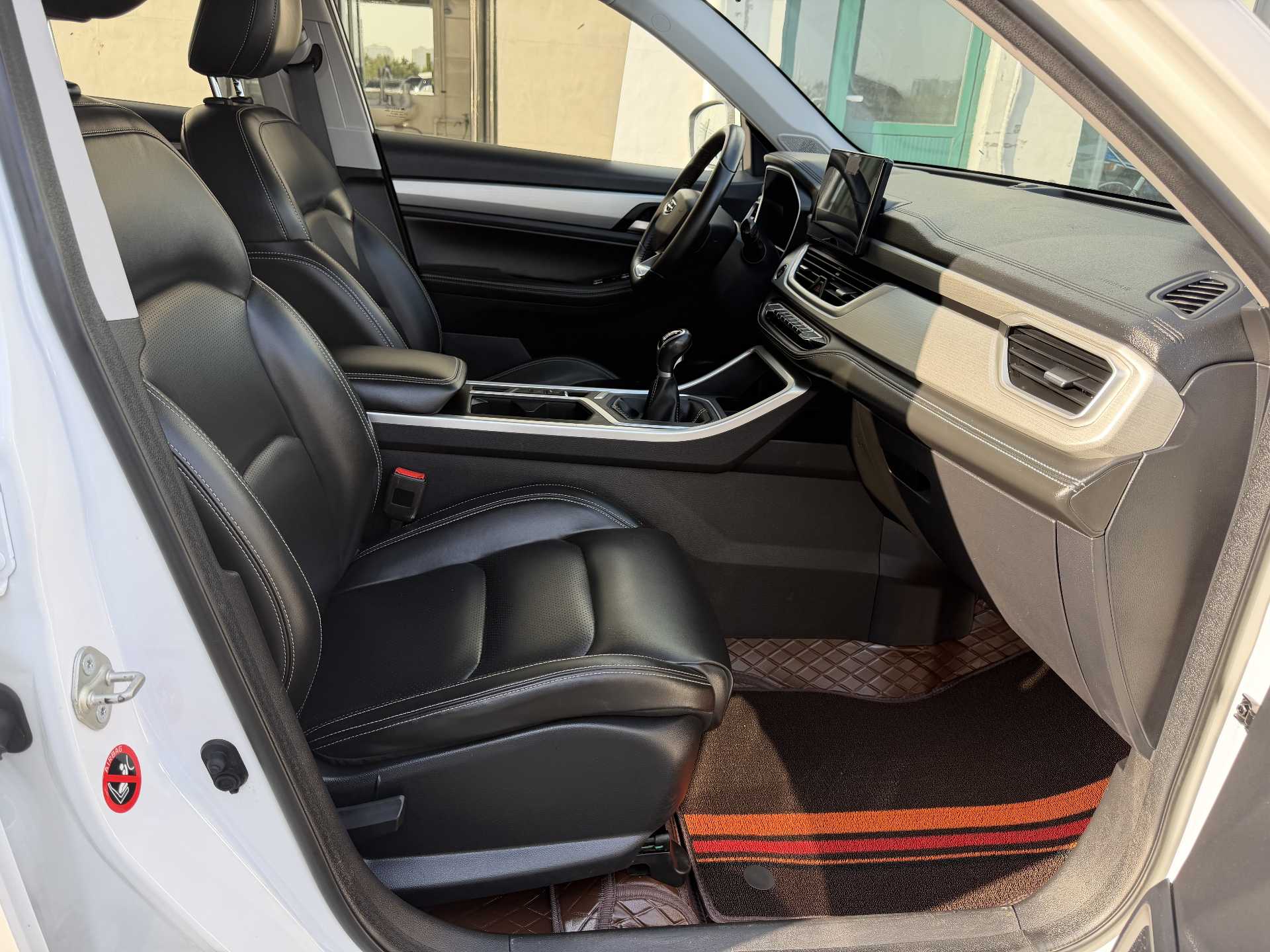 GEELY Vision X6 2020 car image #7