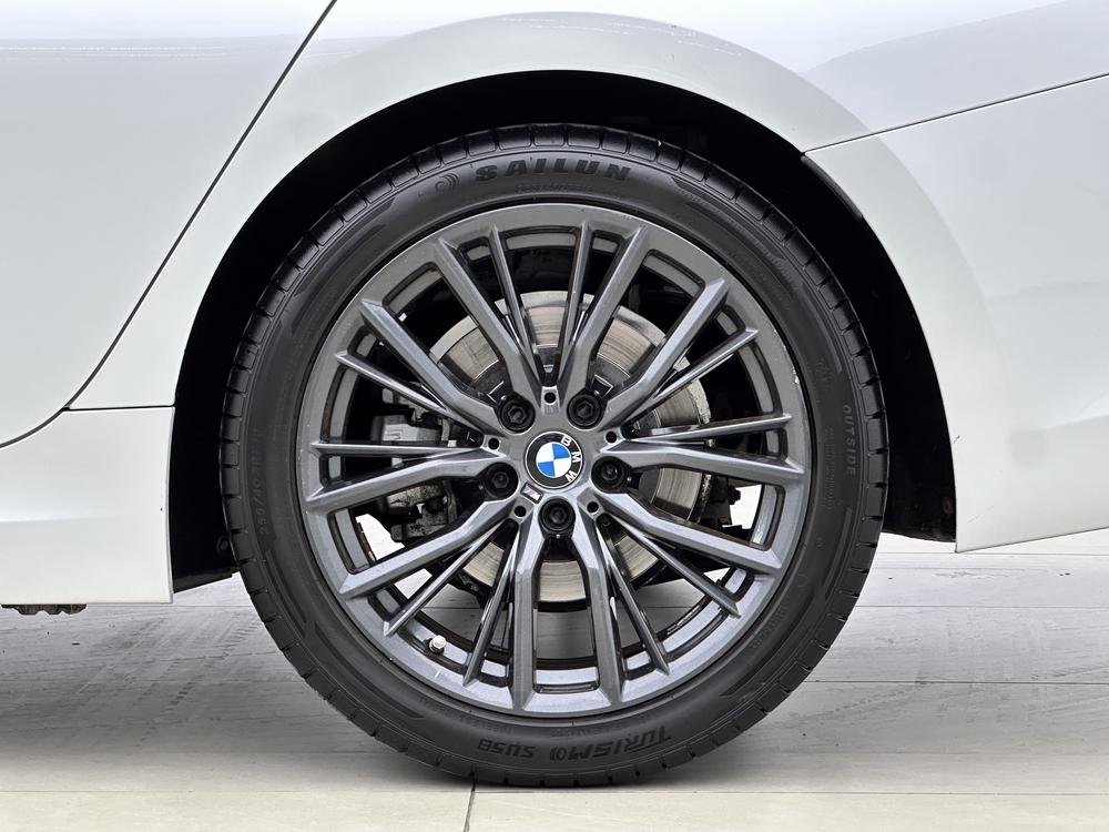 BMW 3 Series 2020 #6 BMW 3 Series 2020 car image #6