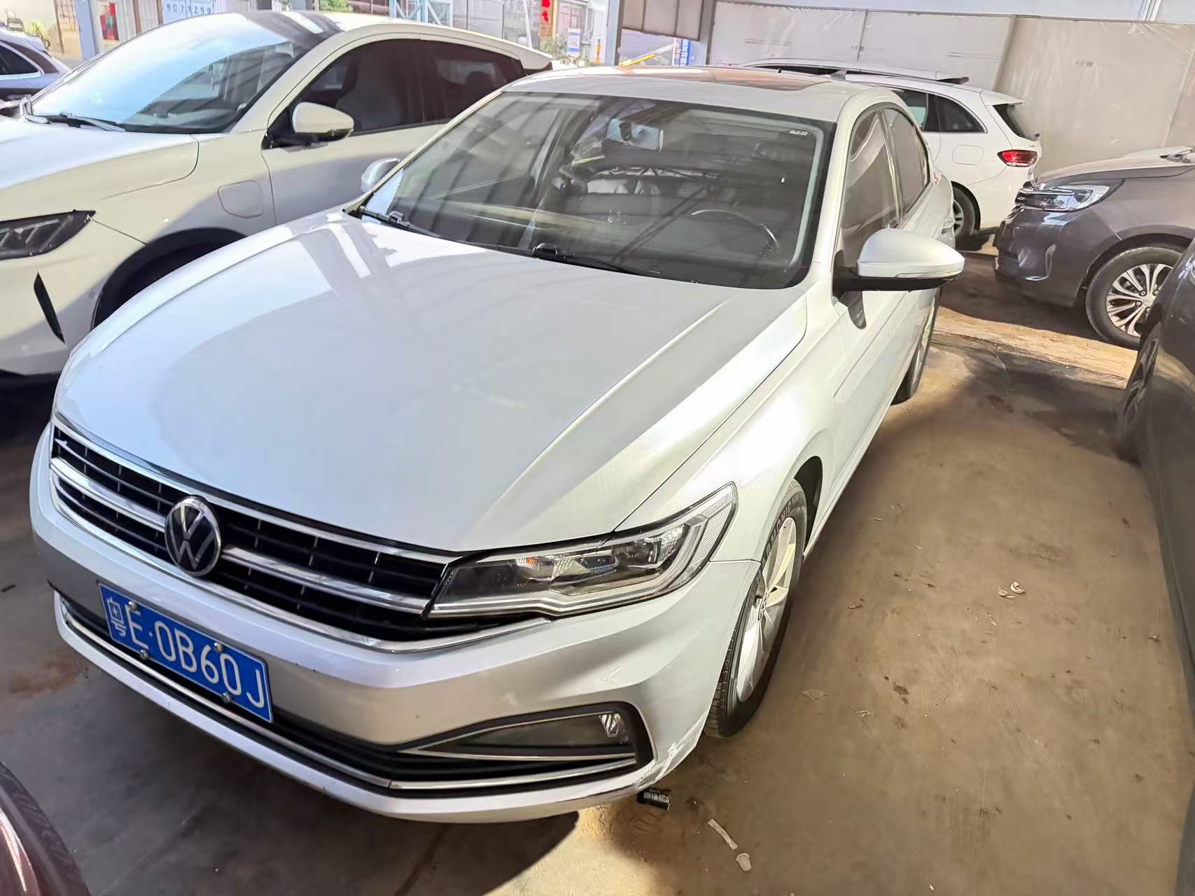 Volkswagen Bora 2021 car image 